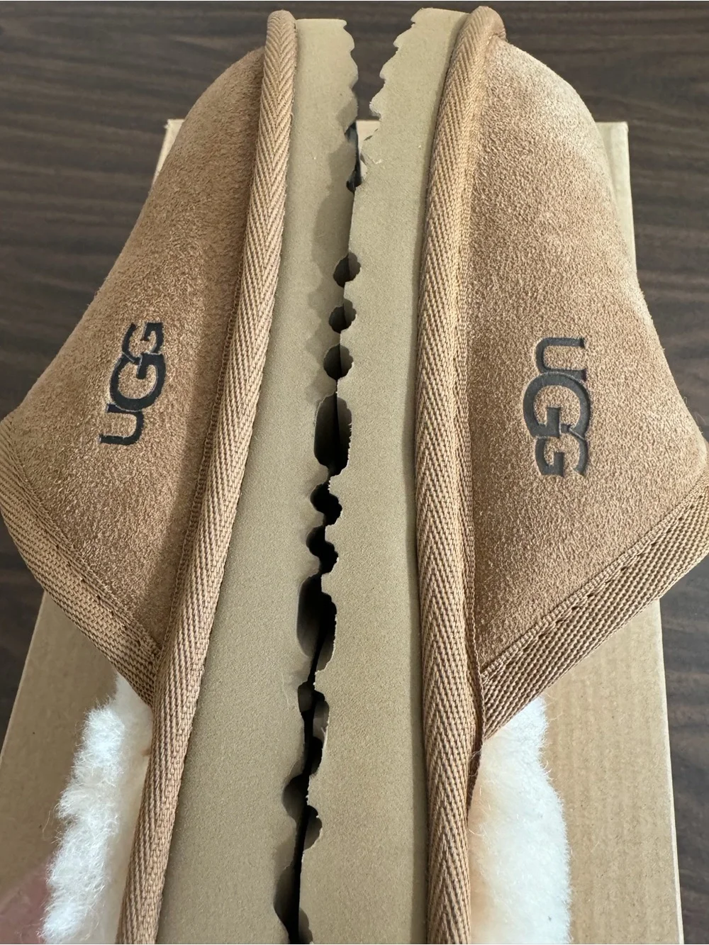 UGG Keegan Chestnut Suede Shearling Slide Slippers Big Kids 1M Cozy House Shoes